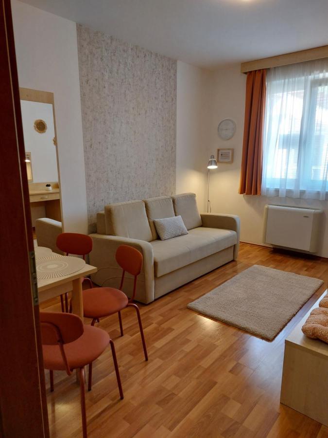 Myrelax Apartment - Hajdúszoboszló Extérieur photo