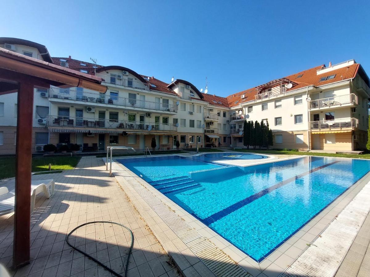 Myrelax Apartment - Hajdúszoboszló Extérieur photo